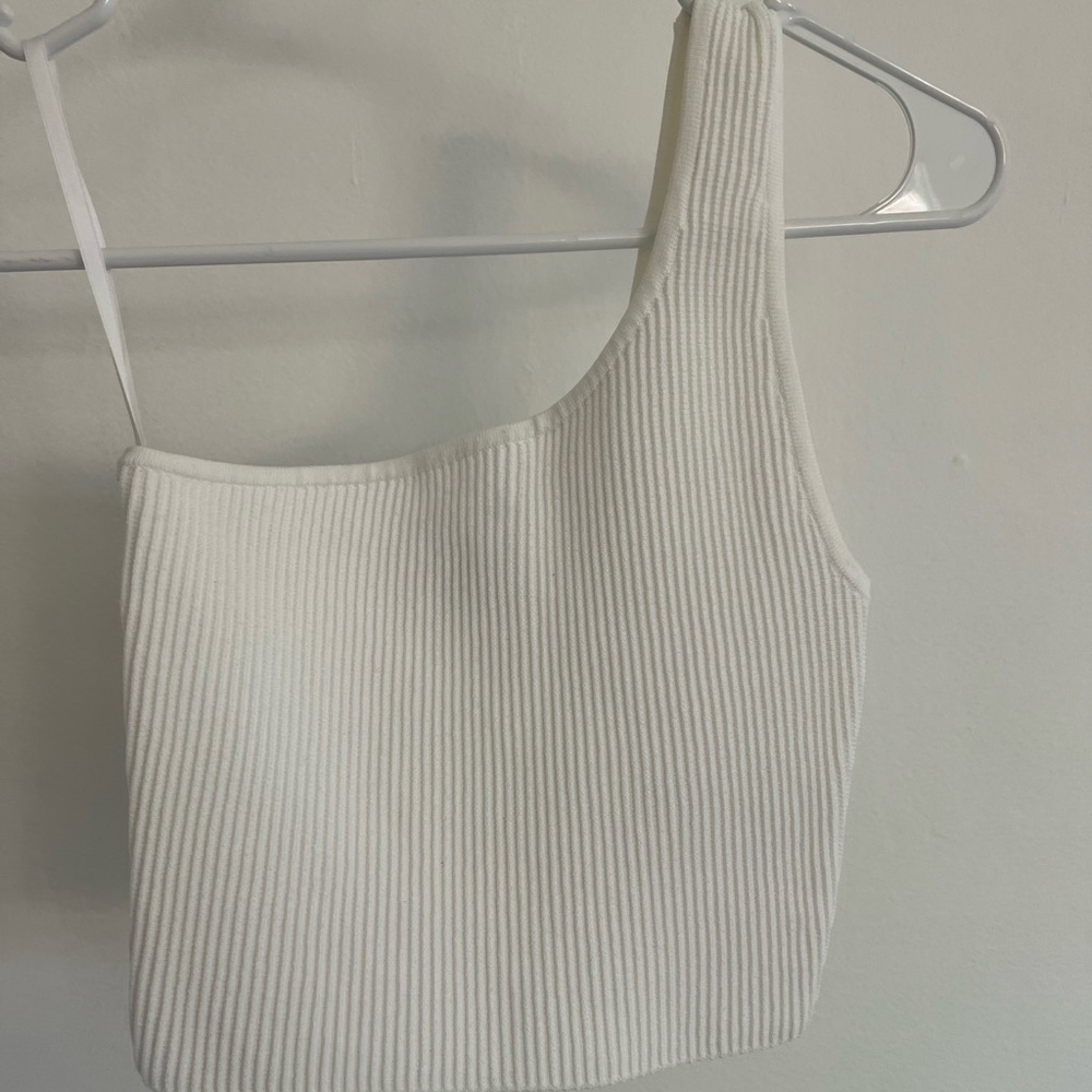 Aritzia Babaton Sculpt Knit One-shoulder Cropped Tank in White XS
